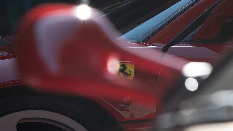 Ferrari-01.jpg